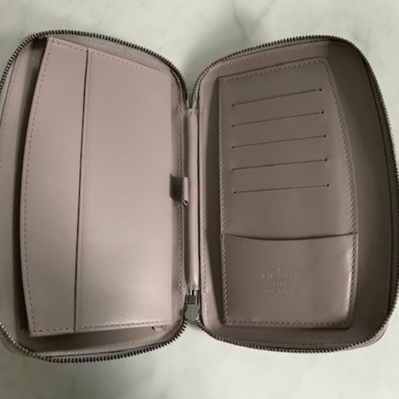 Louis Vuitton Epi Leather Travel Case - Picture 5 of 10